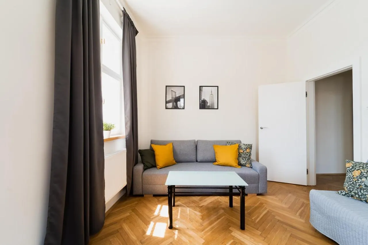 Apartment Big Apart - Market Square - Rynek 42 - 3 Rooms - 14 People Wroclaw